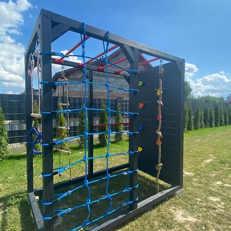 بيت للعطل Sister's House Zator